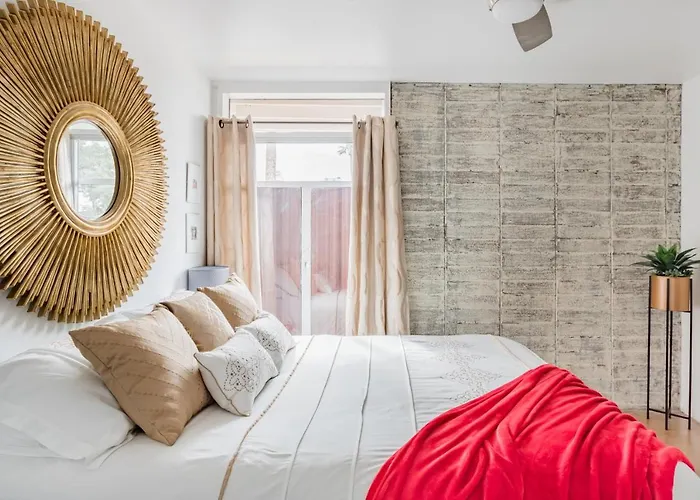 The Claremont #1 Apartment